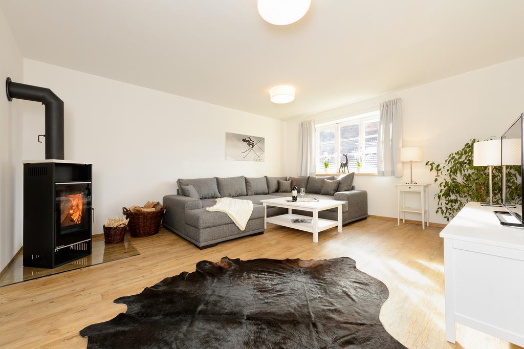 "Viktoria Apartments" - Annehmlichkeiten Von 4-Sterne Familien-Und Wellnesshotel Viktoria Koennen Mitgenutzt Werden Oberstdorf Zimmer foto