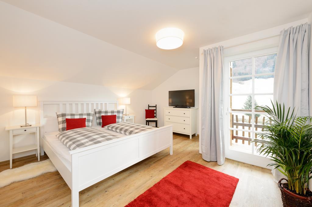 "Viktoria Apartments" - Annehmlichkeiten Von 4-Sterne Familien-Und Wellnesshotel Viktoria Koennen Mitgenutzt Werden Oberstdorf Zimmer foto